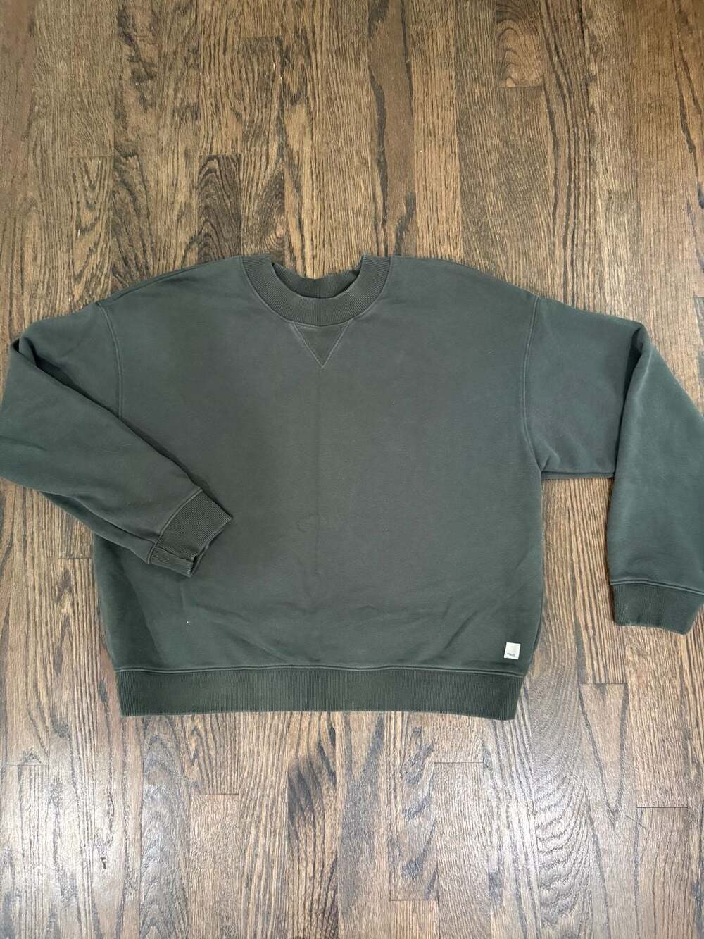 Vuori Sedona Crewneck Sweatshirt in Forest Green